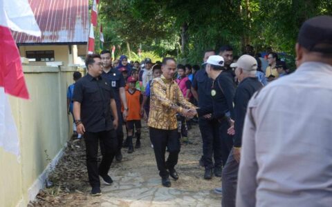 Bupati Bala Kembali ke Sekolah Lamanya di Lanjing