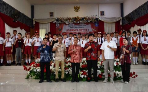 Bupati Sintang Motivasi Siswa SD Panca Setya 1 Agar Percaya Diri Raih Masa Depan