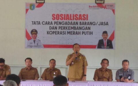 Aparatur Desa se-Tempunak Ikuti Sosialisasi Pengadaan Barang/Jasa dan Koperasi Merah Putih