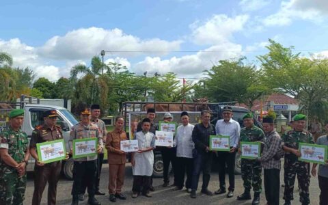 Pemkab Sintang Salurkan 8 Ekor Sapi Kurban untuk Umat Muslim di Hari Raya Idul Adha
